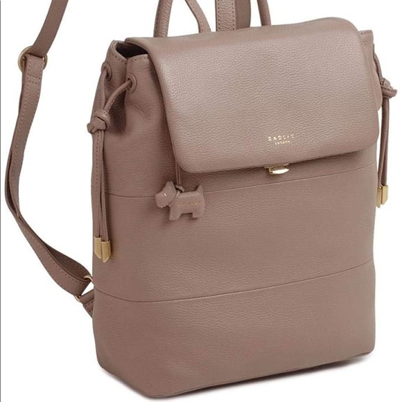 RADLEY LONDON Handbags - NWT Radley London Taupe Pebbled Leather Woburn Abbey Backpack